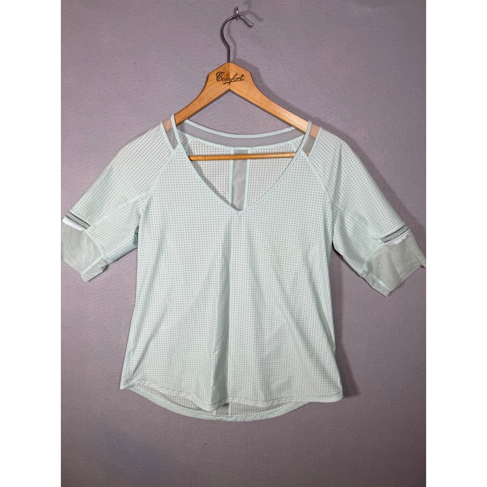 Lululemon Var-City 1/2 Sleeve Mint Green V-Neck Mesh Top Perforated Women's 8